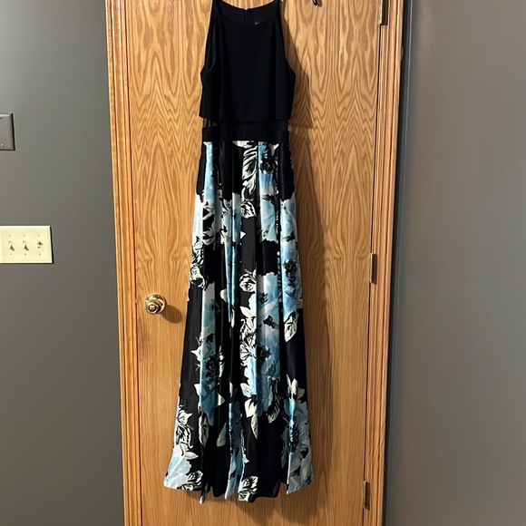 Bestsy Adam formal gown size 6 - Picture 1 of 7